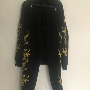 Matching sweat suit worn a few times..